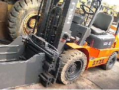 佛山叉車維修：叉車切勿超負(fù)荷作業(yè)！